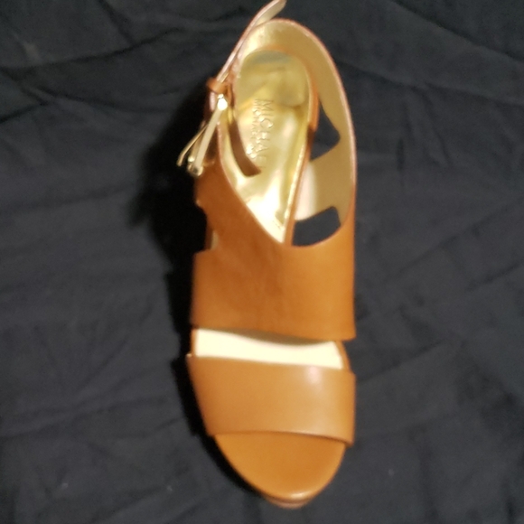 Michael Kors Wedges - Picture 3 of 5